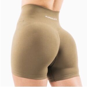 Alphalete Amplify Short Willow Tan Seamless Scrunch Shorts Medium